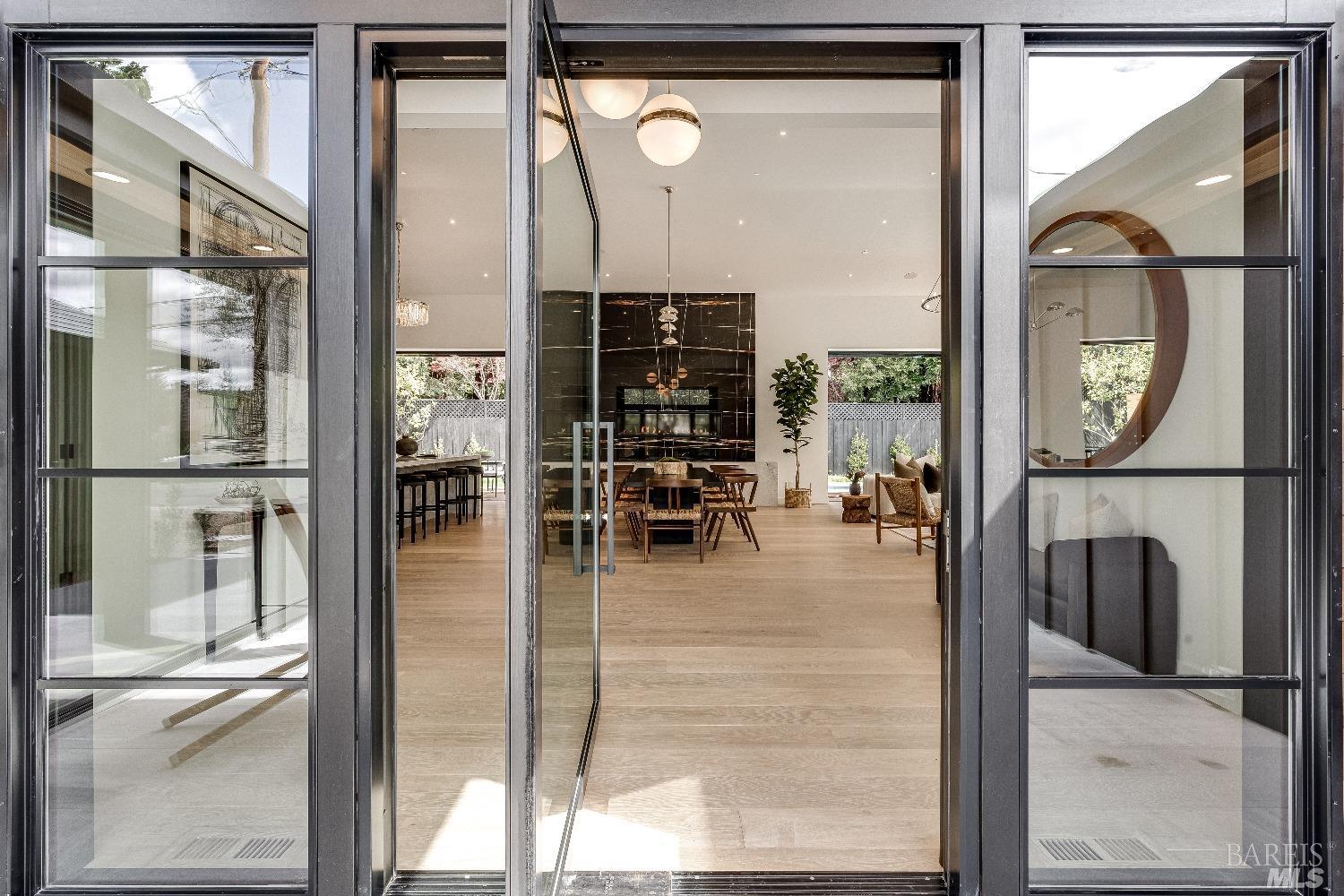 1820 Spring Mountain Road