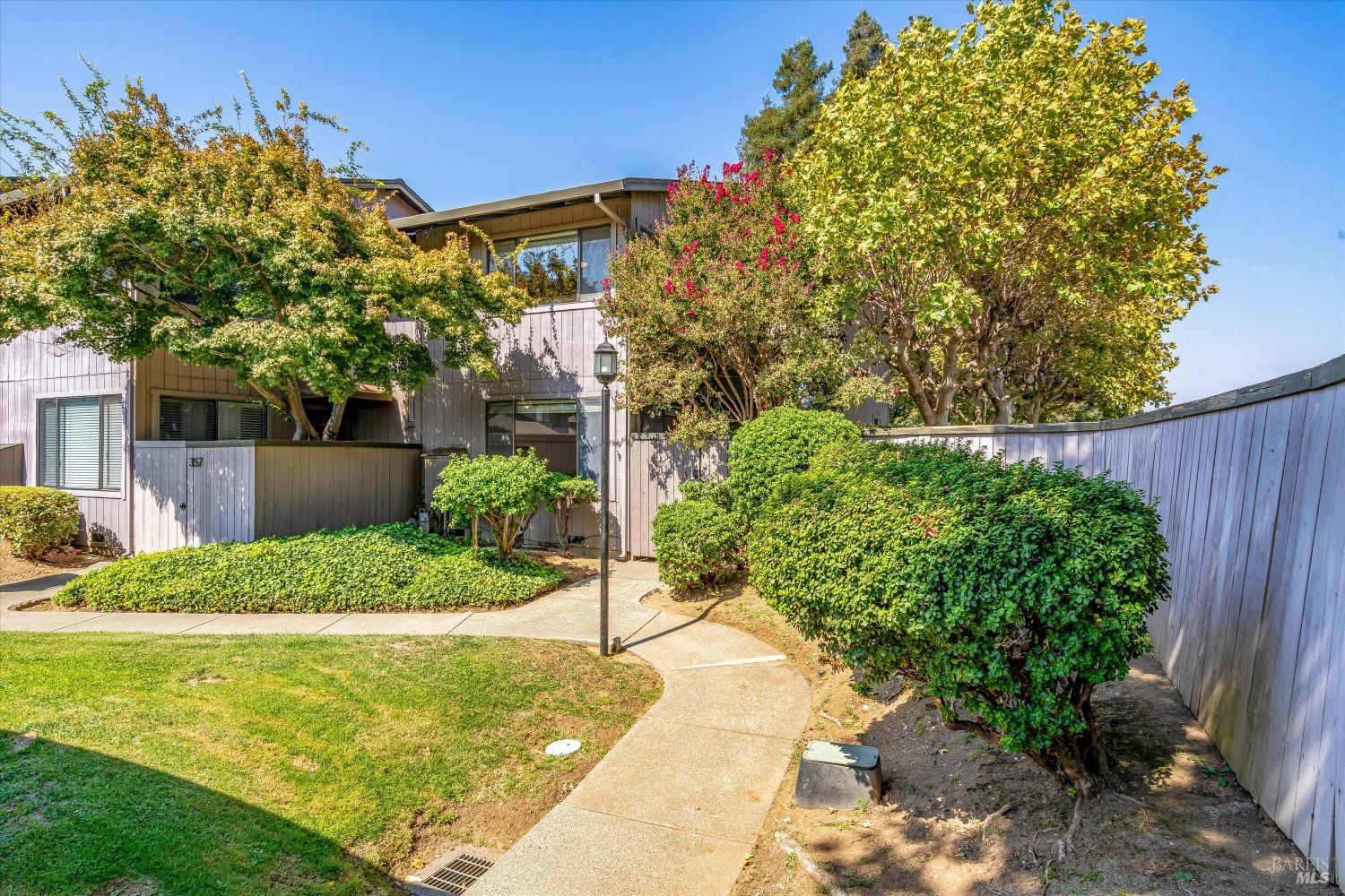 359 Freeway Drive
