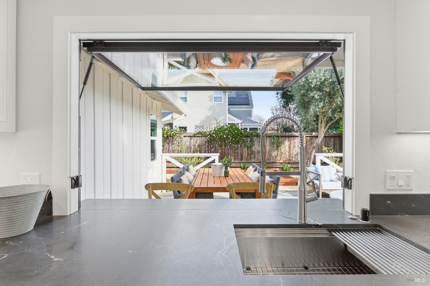 1830 Spring Mountain Road