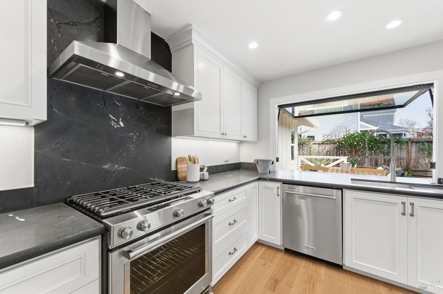 1830 Spring Mountain Road