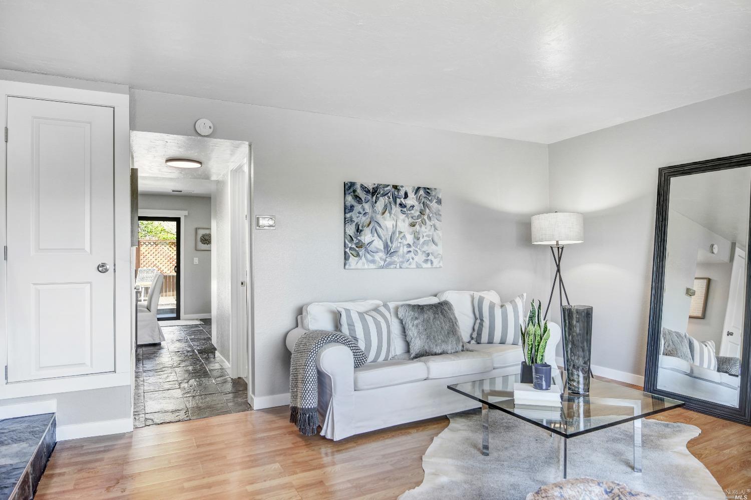 2016 Clearview Circle