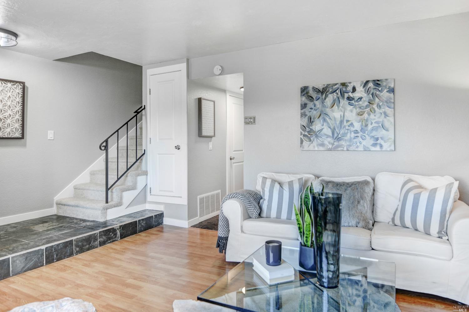 2016 Clearview Circle