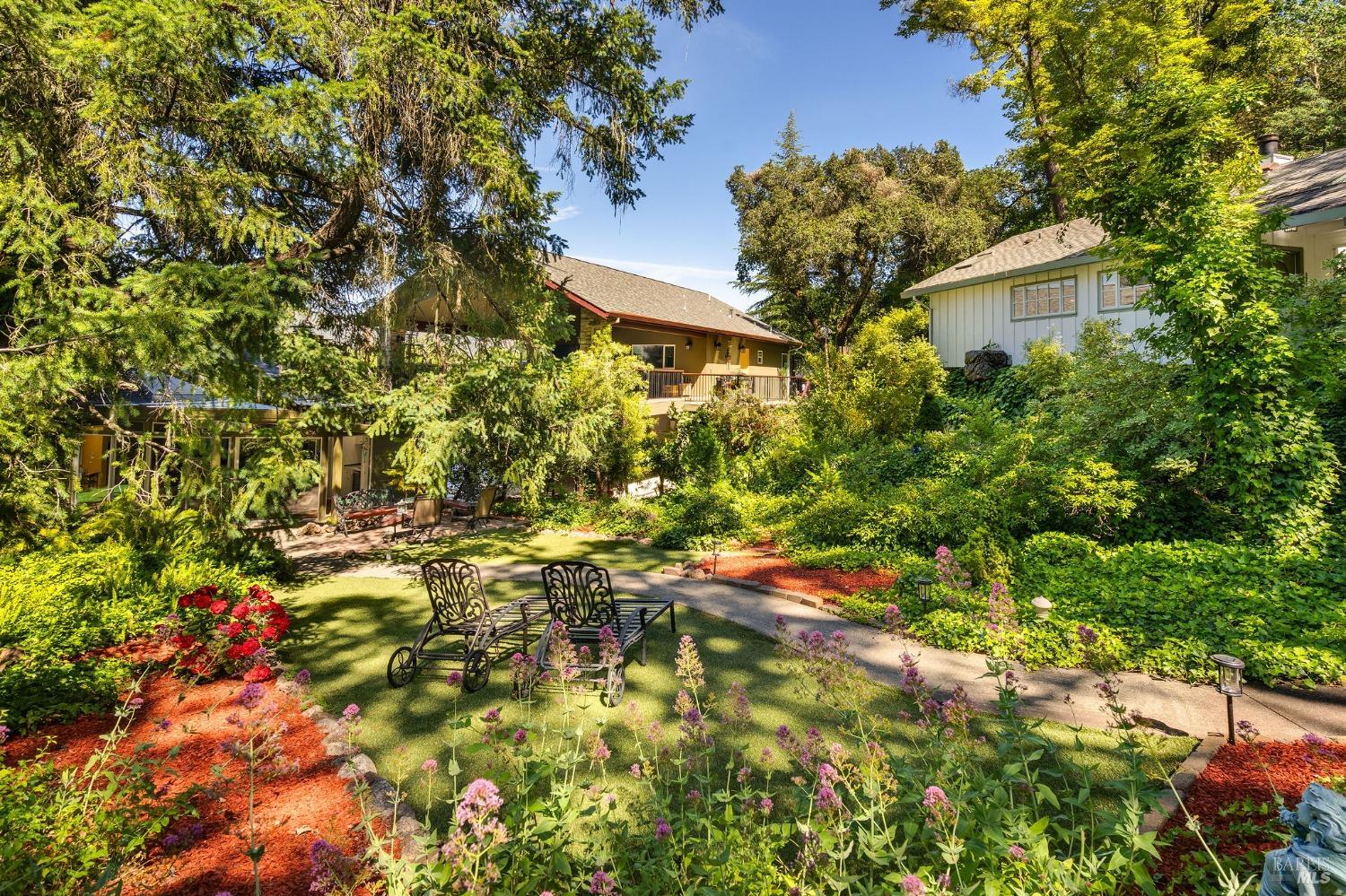 3037 Foothill Boulevard