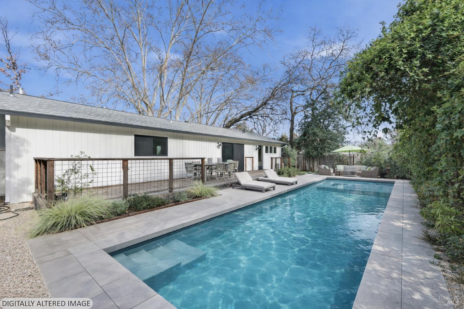 1123 Oak Avenue