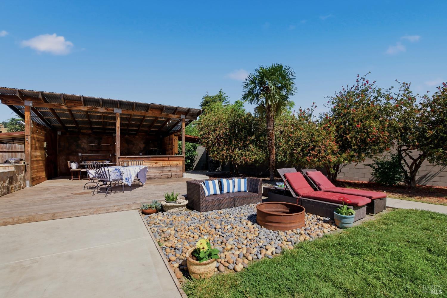 2720 Hilltop Drive