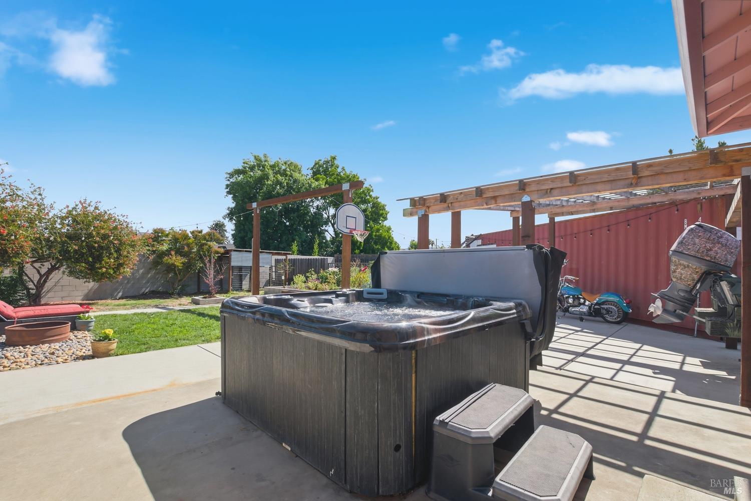 2720 Hilltop Drive