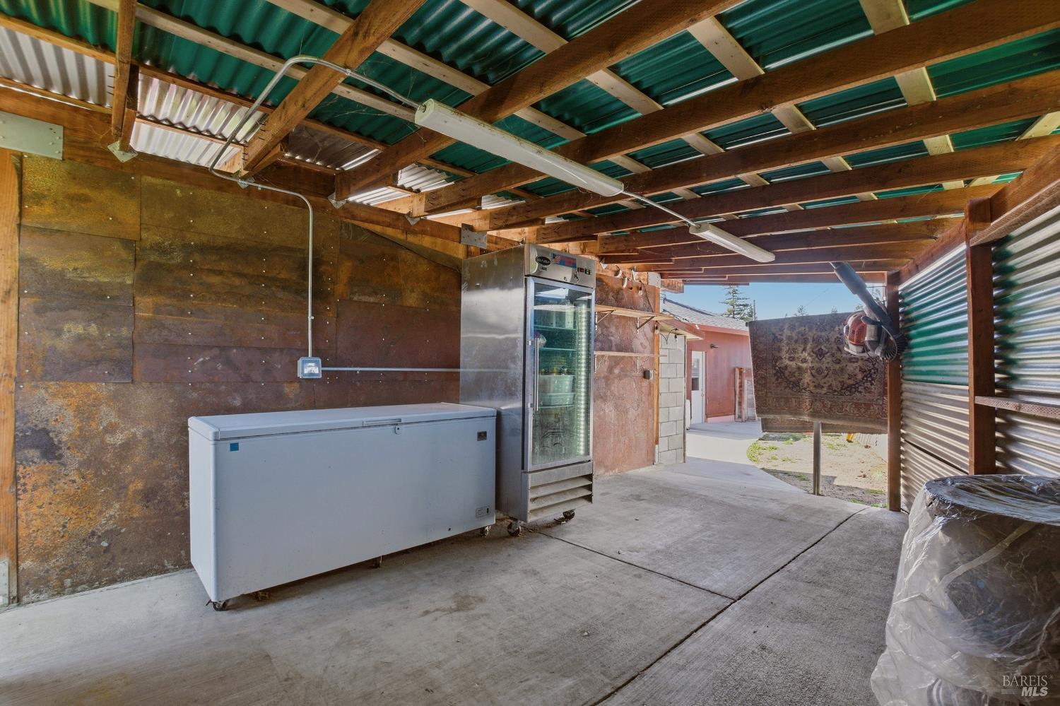 2720 Hilltop Drive