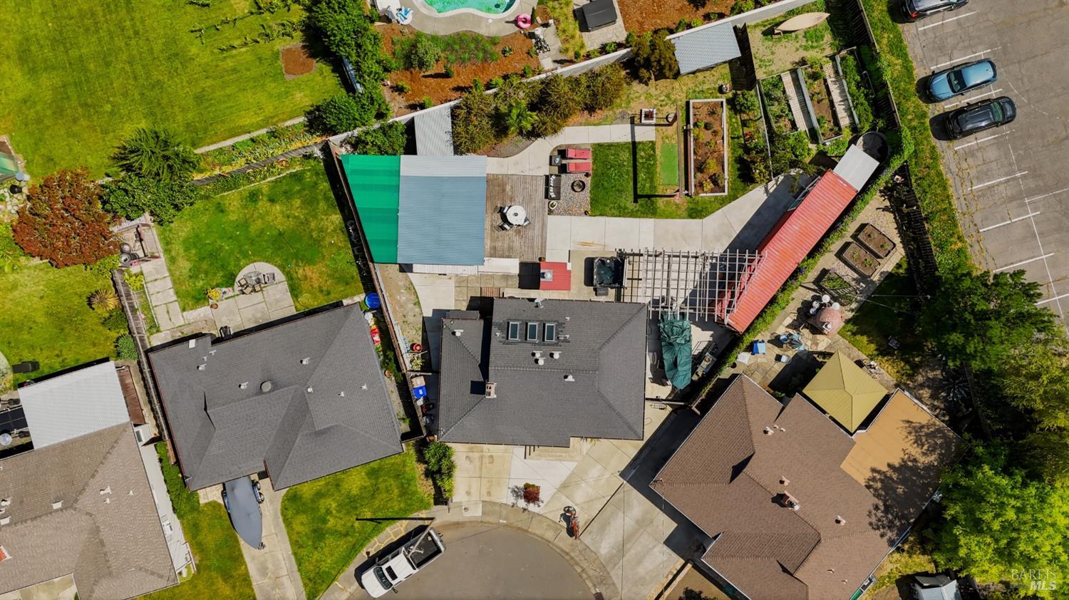 2720 Hilltop Drive