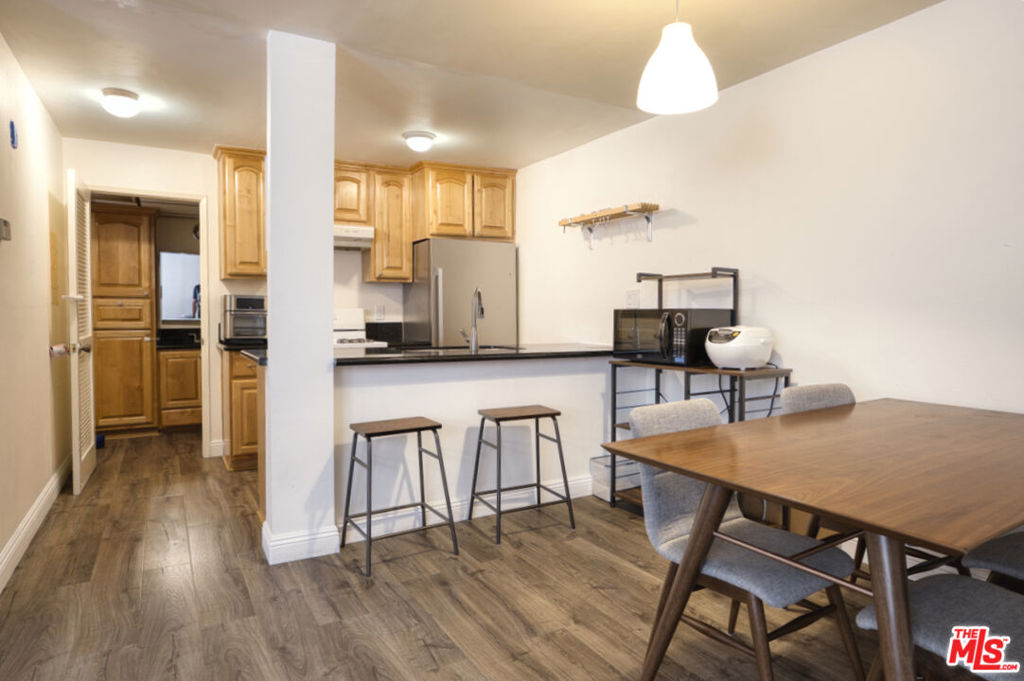 525 S La Fayette Park Place 207