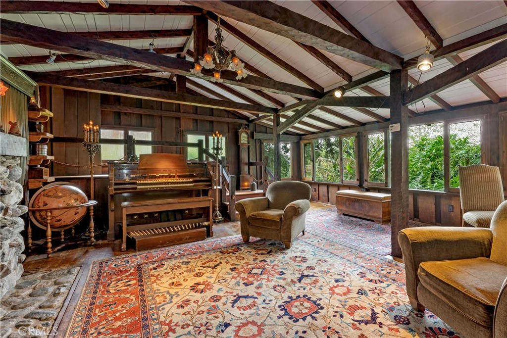 501 Woodland Drive