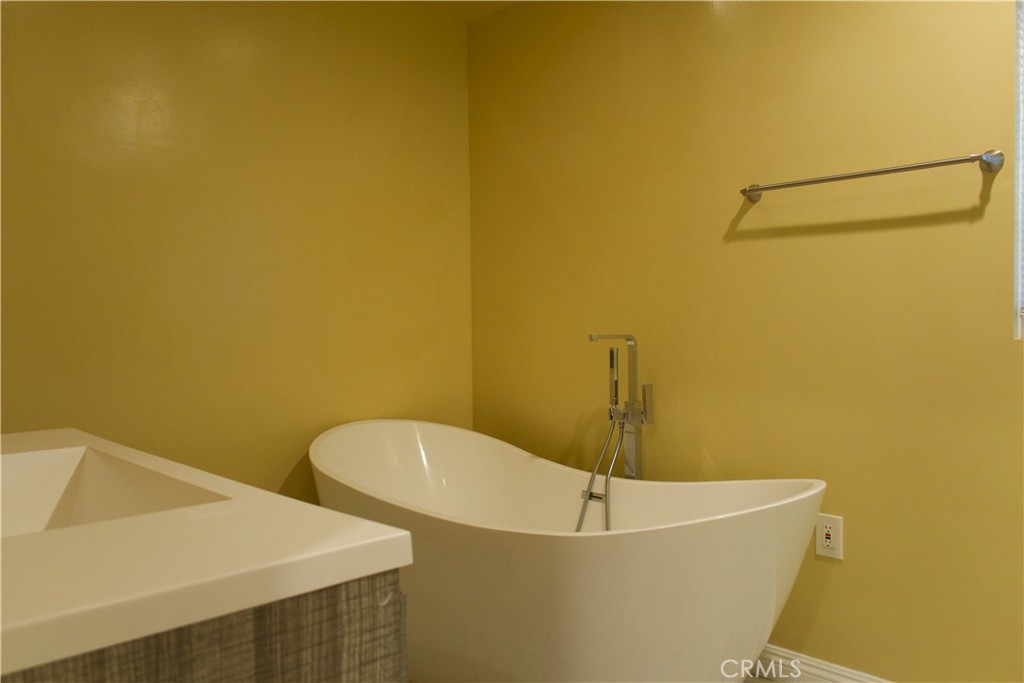 2519 Broderick Avenue