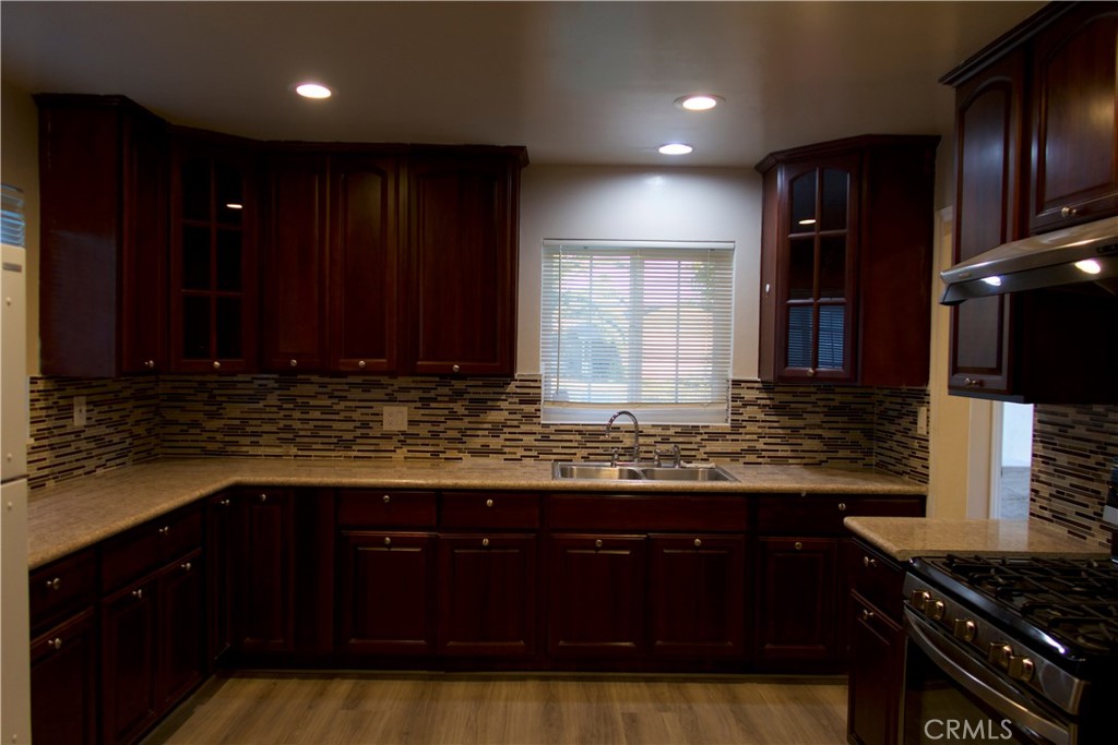 2519 Broderick Avenue