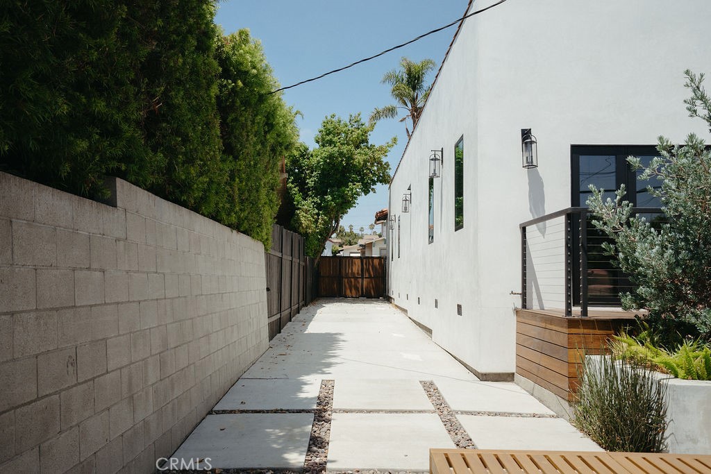 5142 Brynhurst Avenue