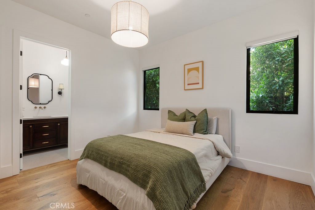 5142 Brynhurst Avenue