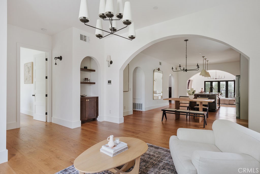 5142 Brynhurst Avenue