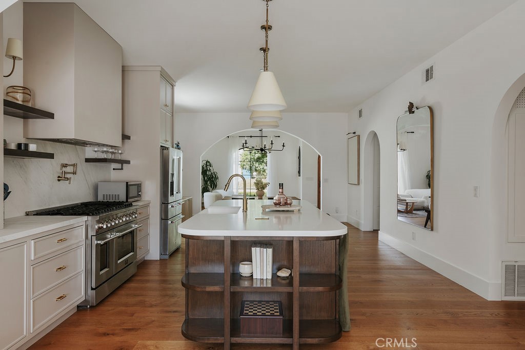 5142 Brynhurst Avenue