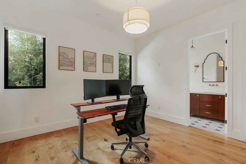 5142 Brynhurst Avenue