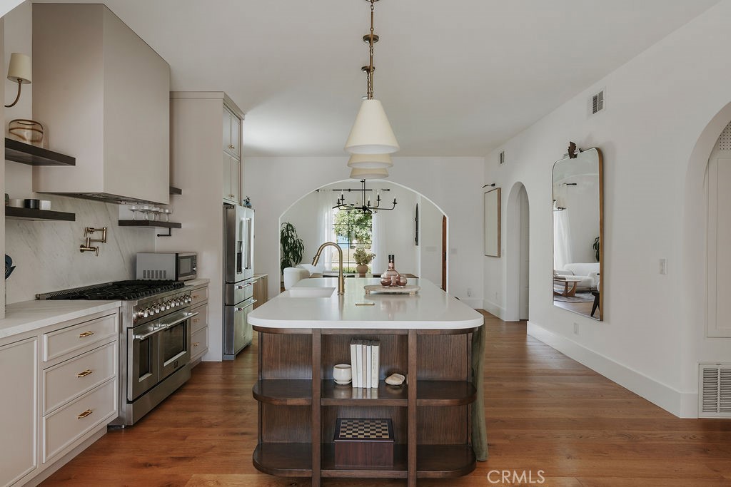 5142 Brynhurst Avenue