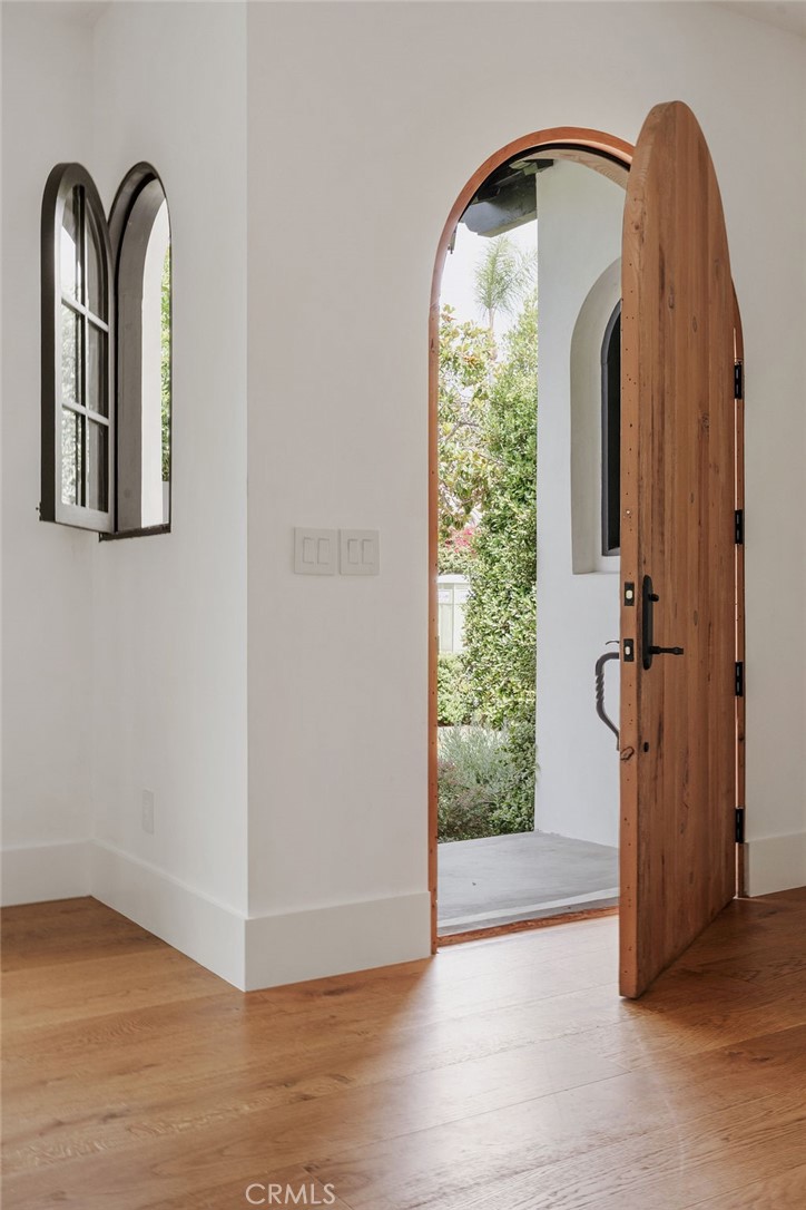 5142 Brynhurst Avenue