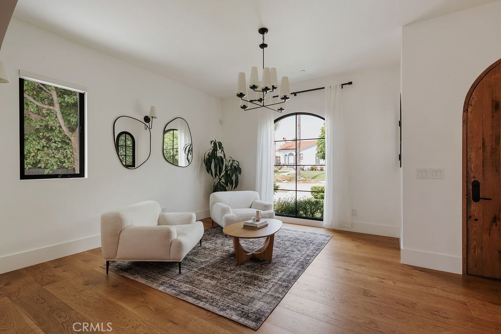 5142 Brynhurst Avenue