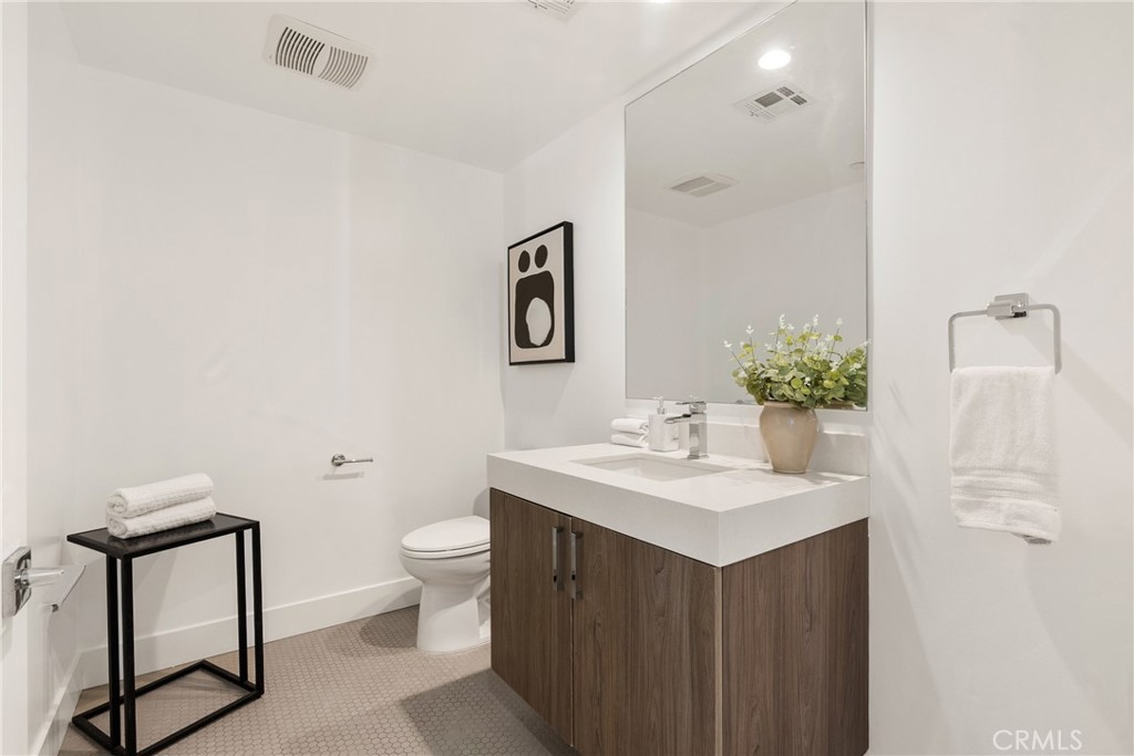 3715 San Marino Street 105