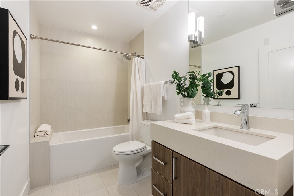 3715 San Marino Street 105