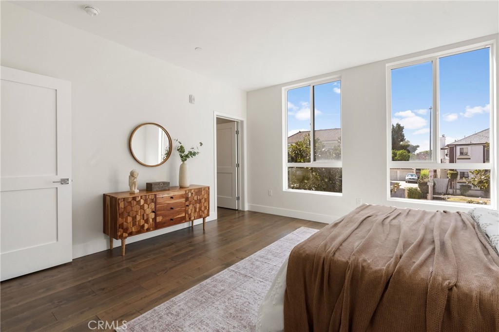 3715 San Marino Street 105