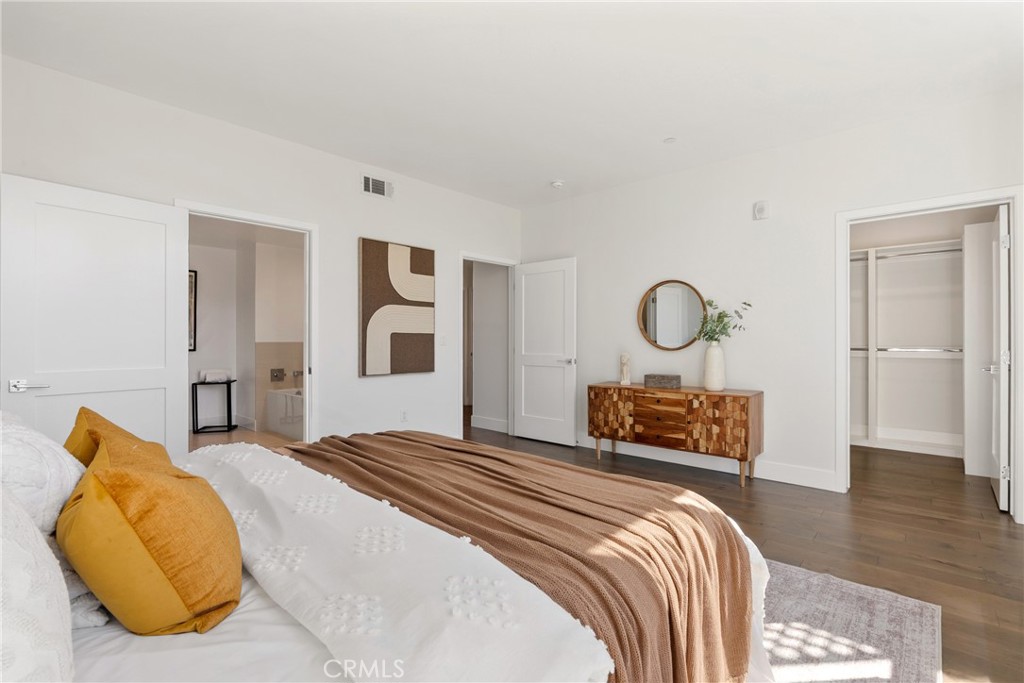 3715 San Marino Street 105