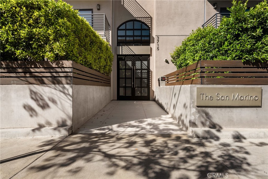 3715 San Marino Street 105