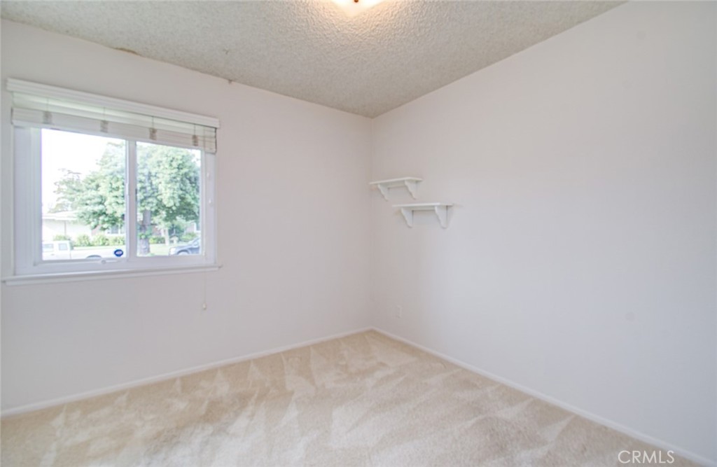 2954 Gladstone Street