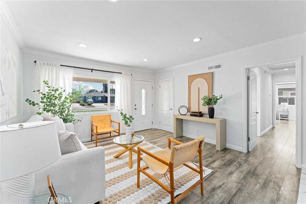 757 S Evanwood Avenue