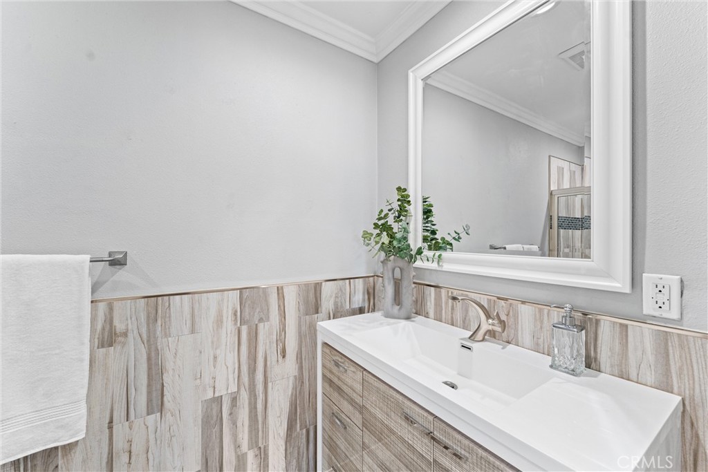 757 S Evanwood Avenue