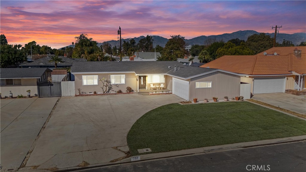 757 S Evanwood Avenue