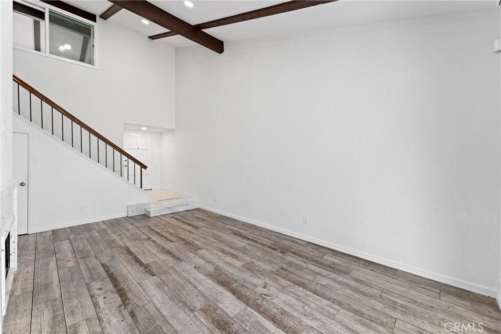2317 Sandbar Drive 204