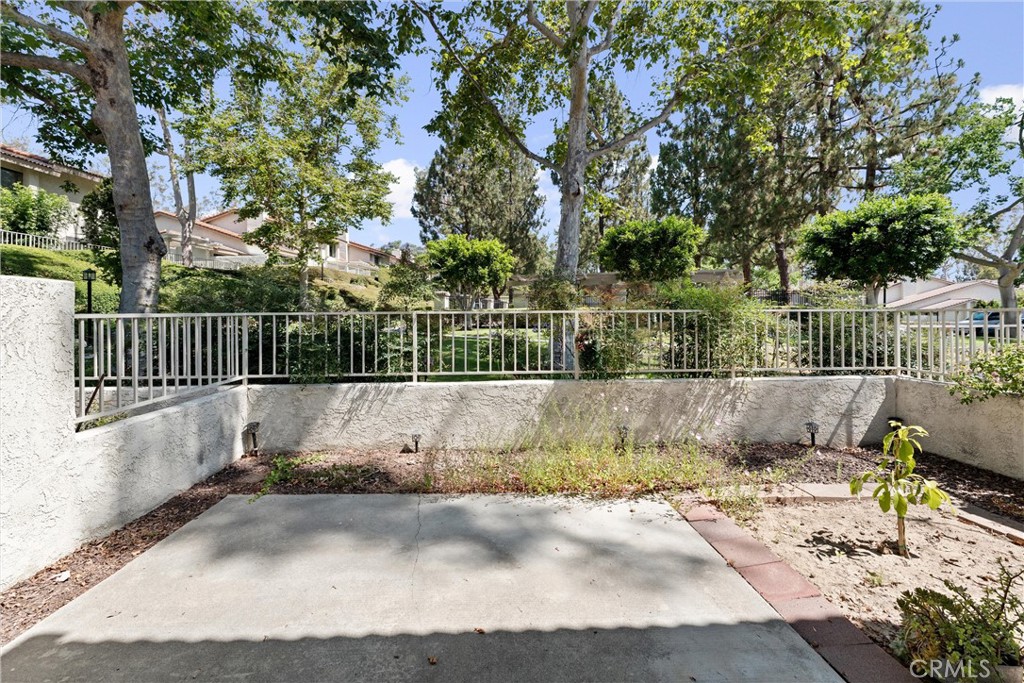 2317 Sandbar Drive 204