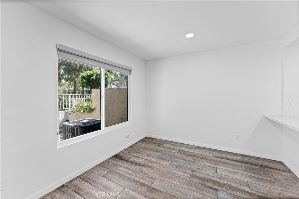 2317 Sandbar Drive 204