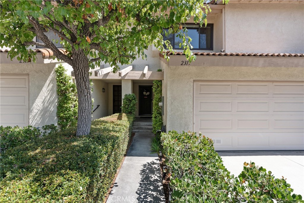 2317 Sandbar Drive 204