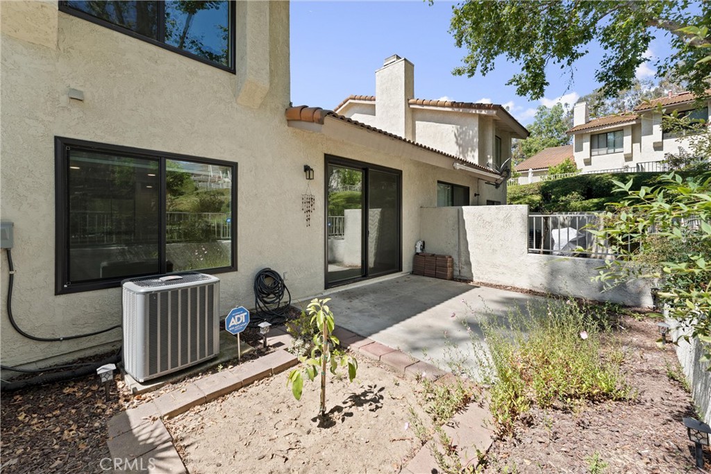 2317 Sandbar Drive 204
