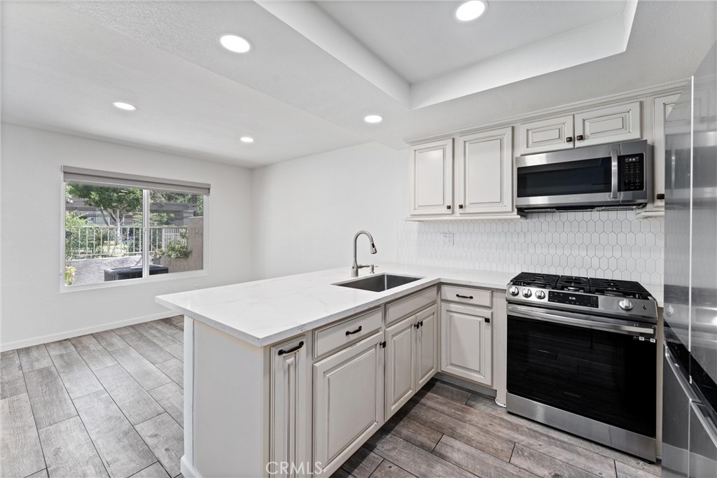 2317 Sandbar Drive 204