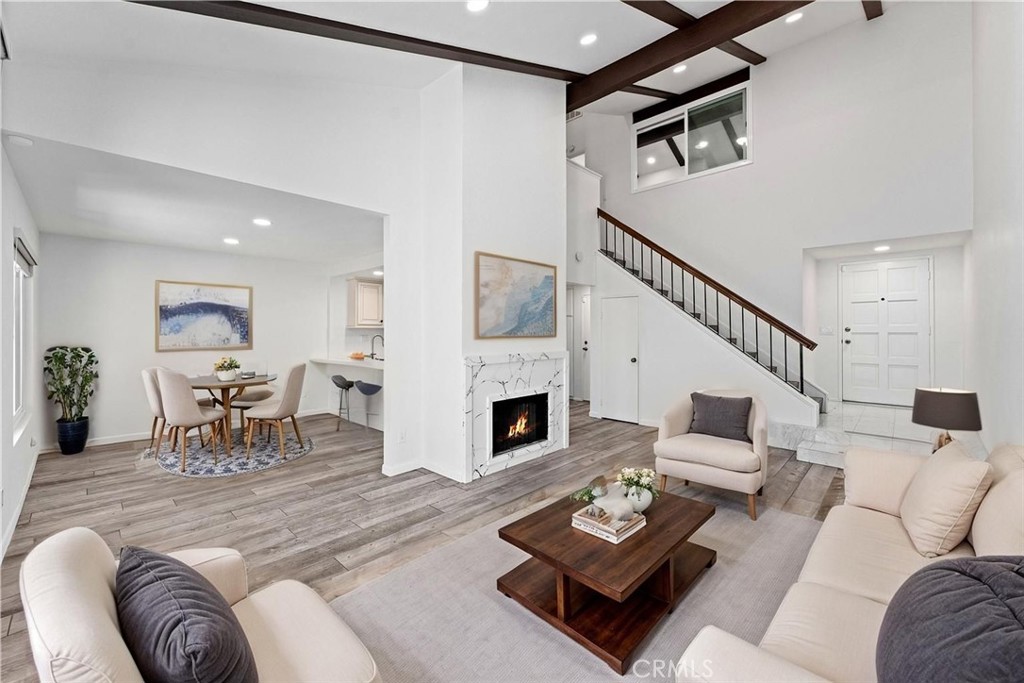 2317 Sandbar Drive 204