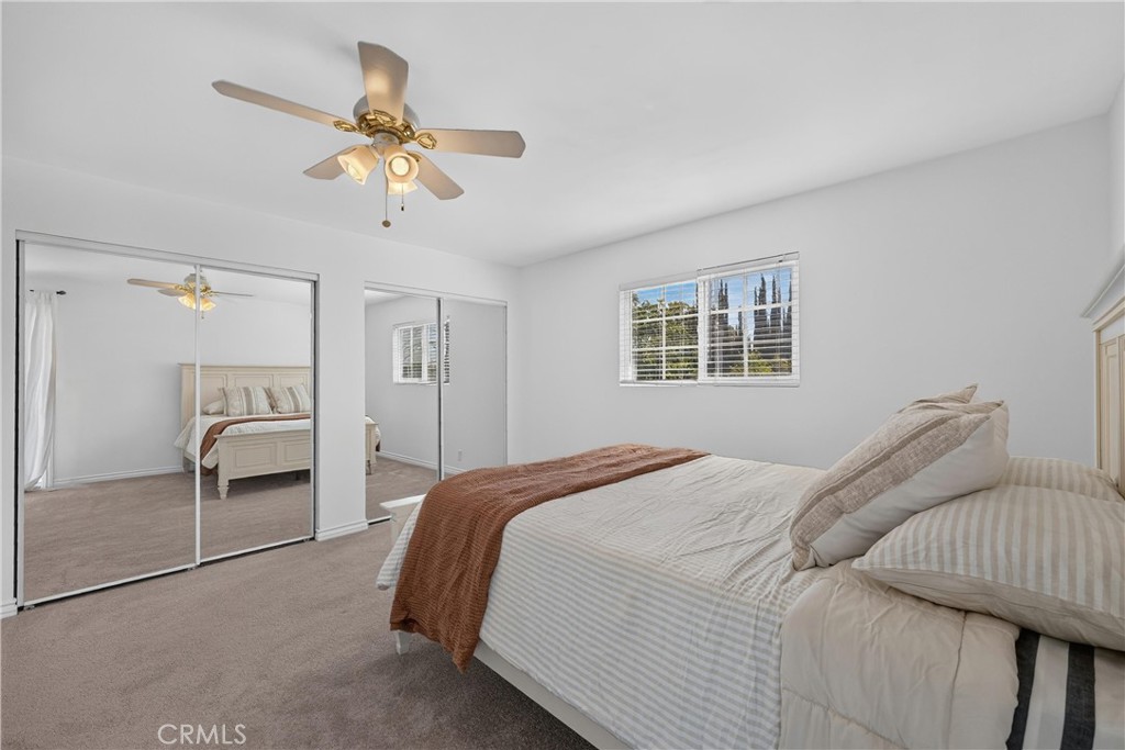 1218 W Gage