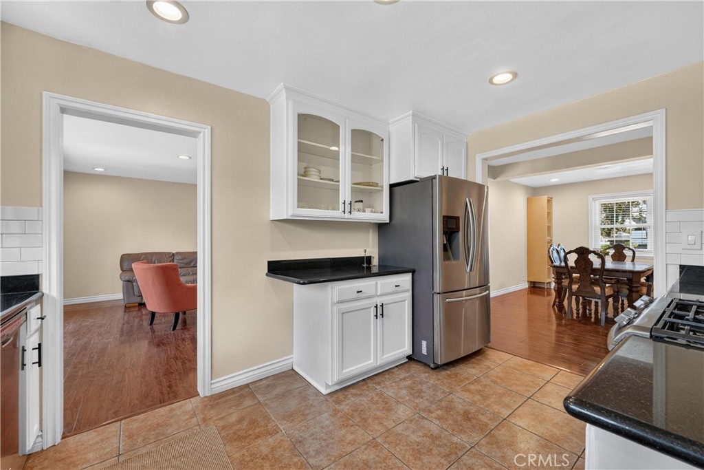 1218 W Gage