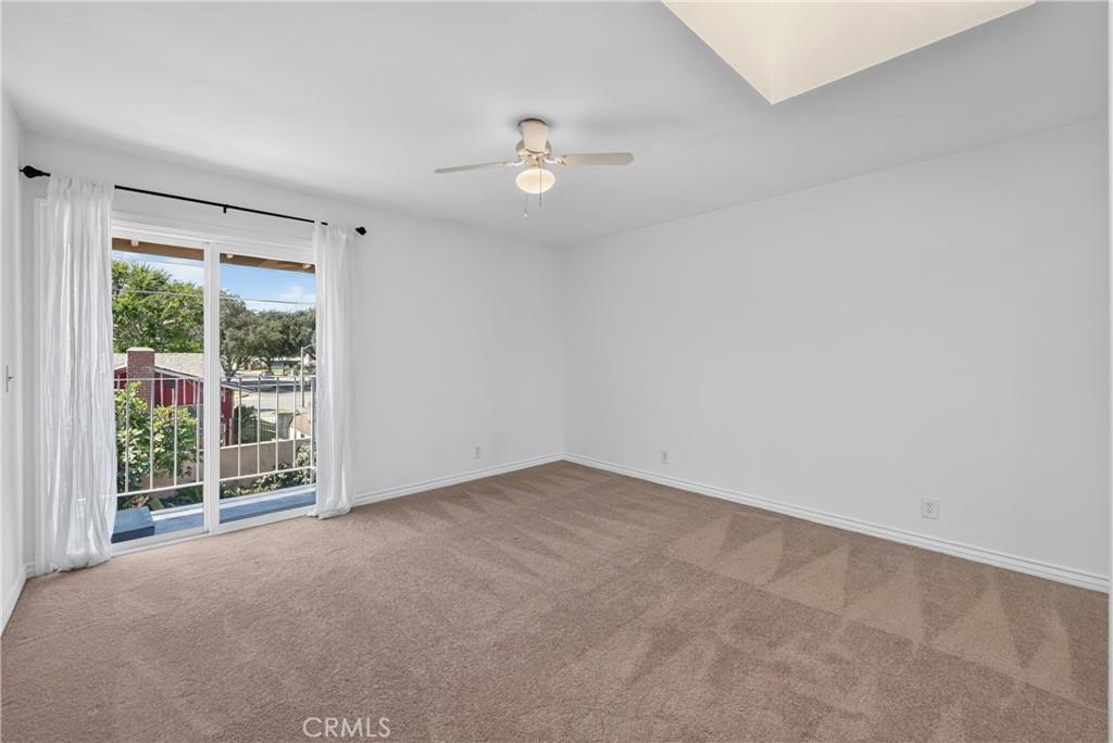 1218 W Gage