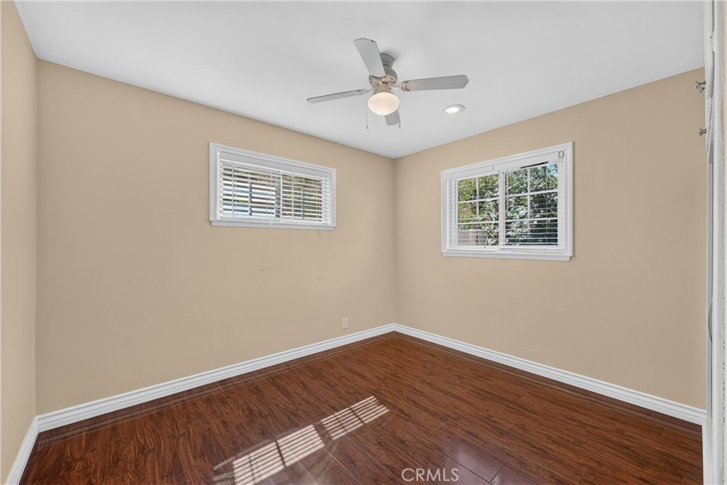 1218 W Gage