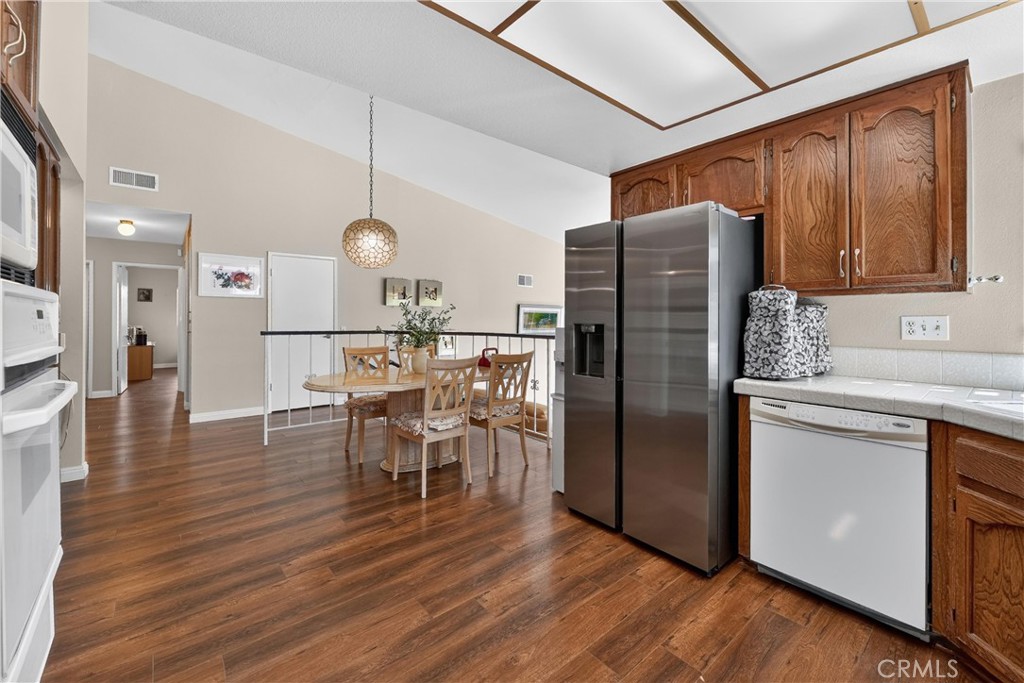 2224 Mountain Ridge