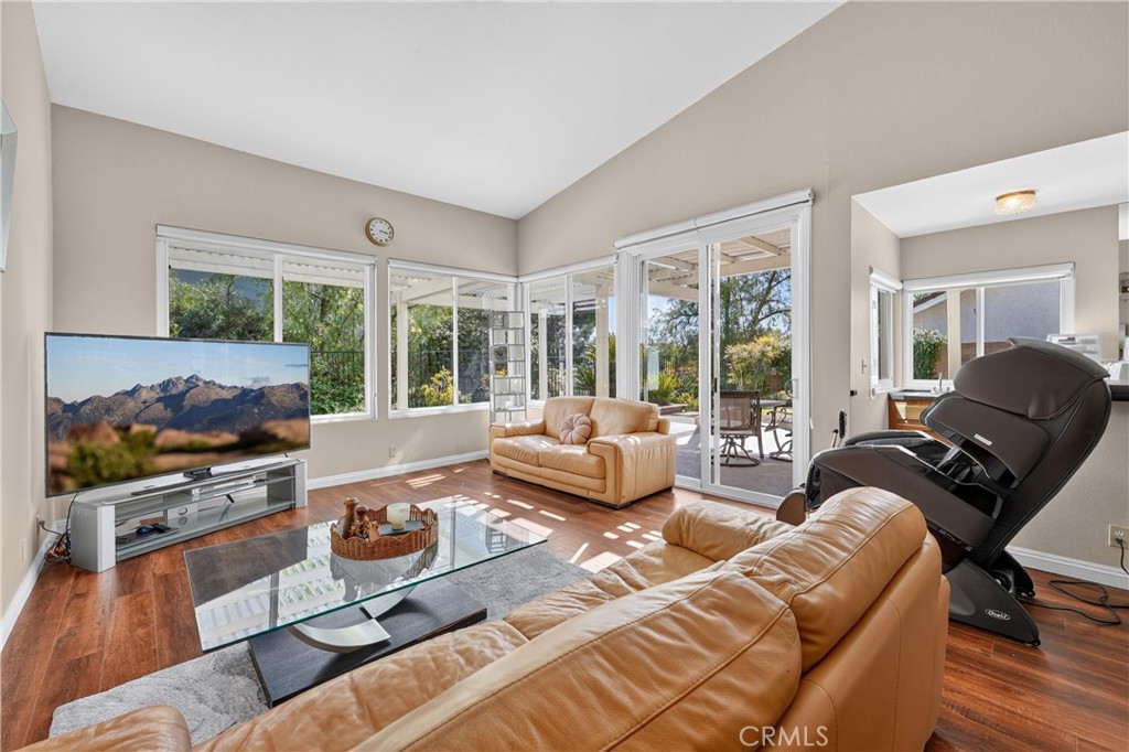 2224 Mountain Ridge
