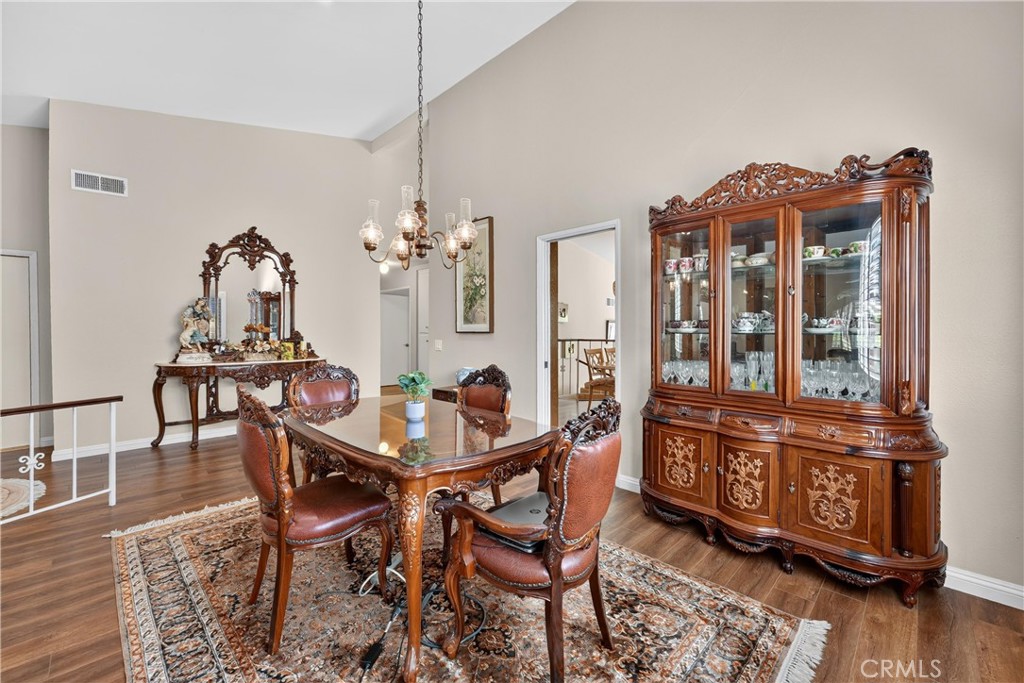 2224 Mountain Ridge