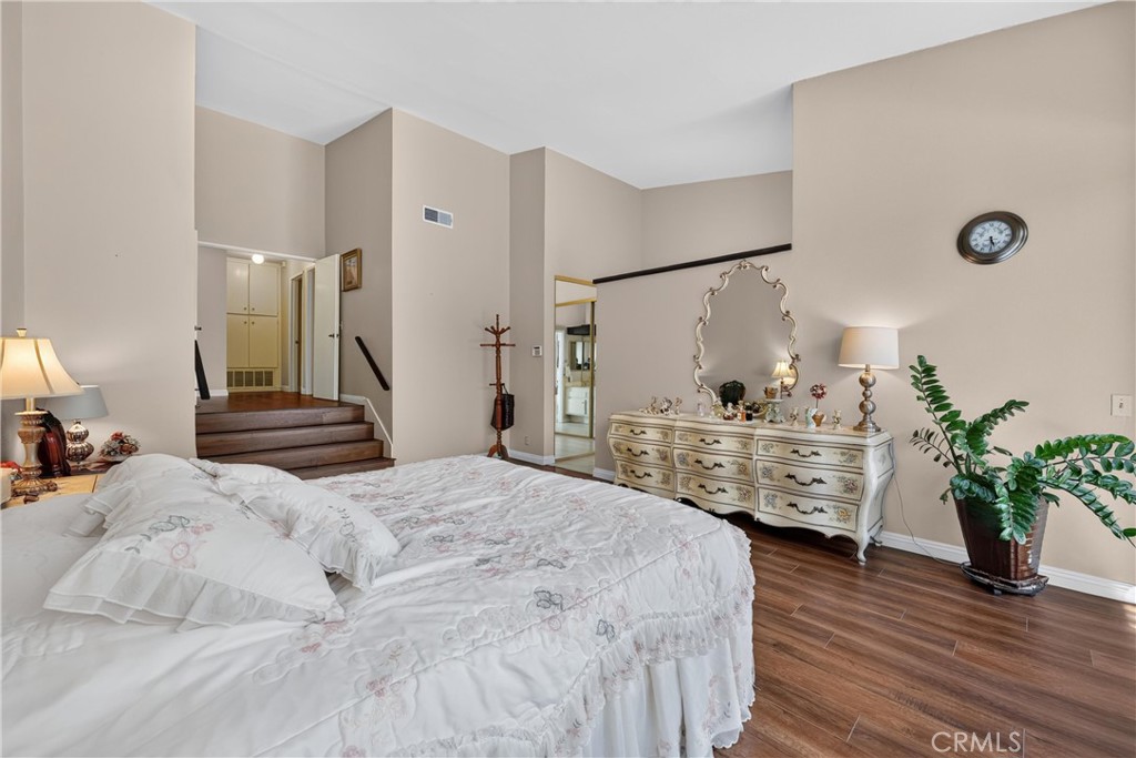 2224 Mountain Ridge