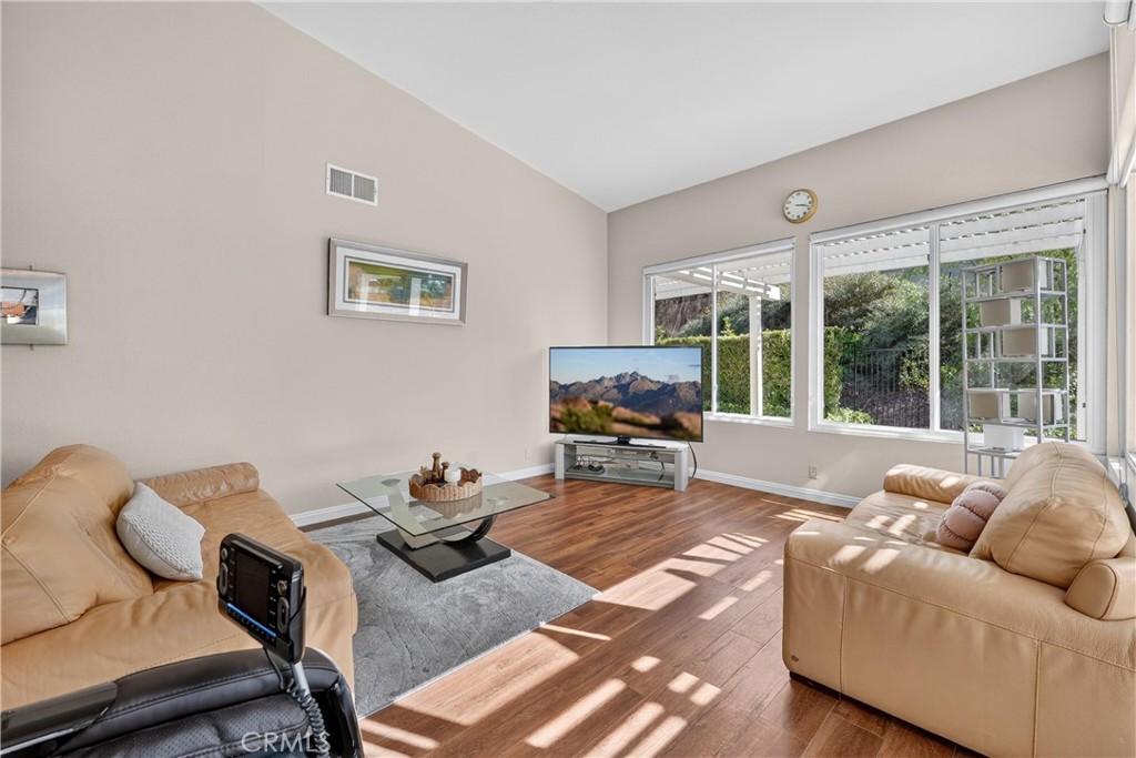2224 Mountain Ridge