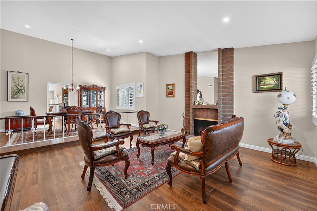 2224 Mountain Ridge